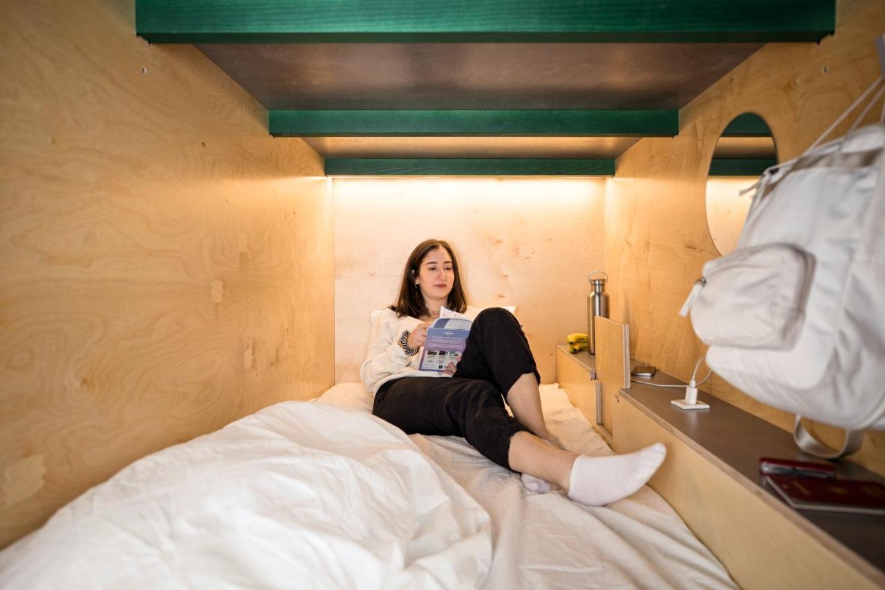 Green Marmot Capsule Hotel Zürich Exterior foto